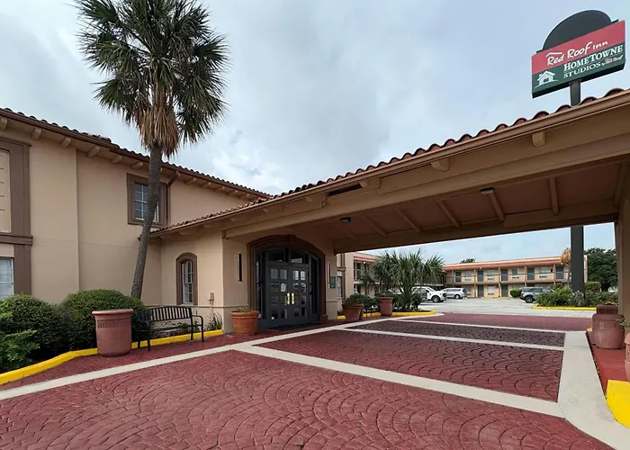 Red Roof Inn San Antonio - South Park