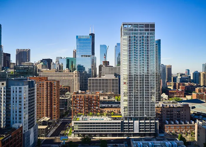 Level Chicago - River North