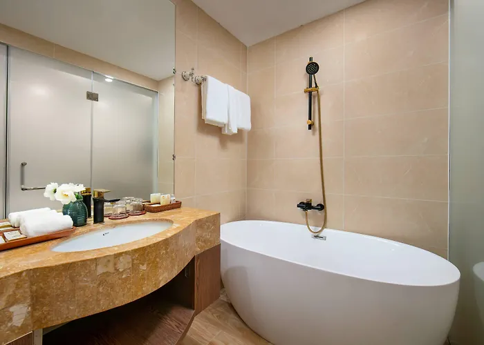 Nesta Hotel Saigon Ho Chi Minh City
