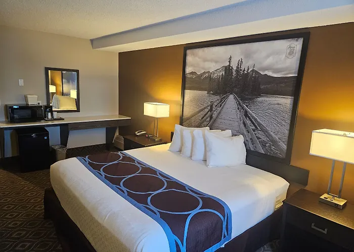Super 8 By Wyndham Spruce Grove Hotel