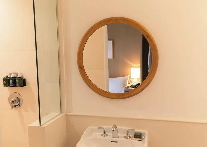 Cara Hotel Los Angeles
