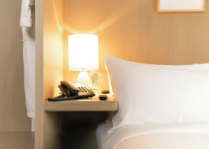 Cara Hotel Los Angeles