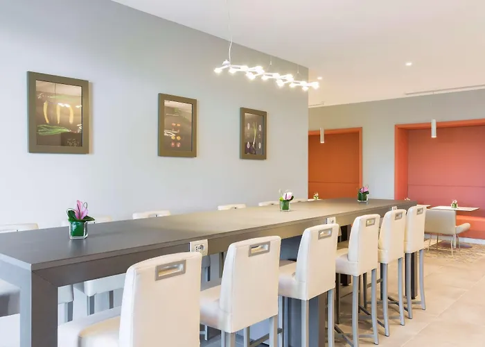 Hampton By Hilton Rome East Hotel