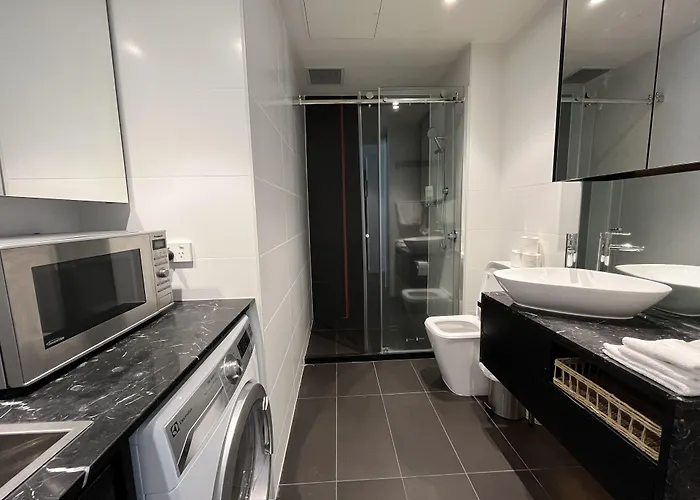 Tasha'S Apartments On Warwick Adelaide