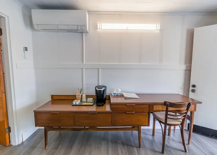 Mount Coolidge Motel Lincoln