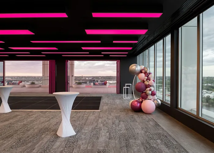 Aloft By Marriott Perth Hotel