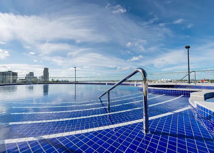 Meriton Suites Southport Gold Coast
