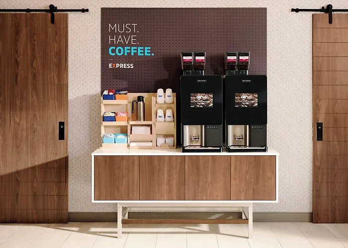Holiday Inn Express & Suites Duluth North - Miller Hill By Ihg