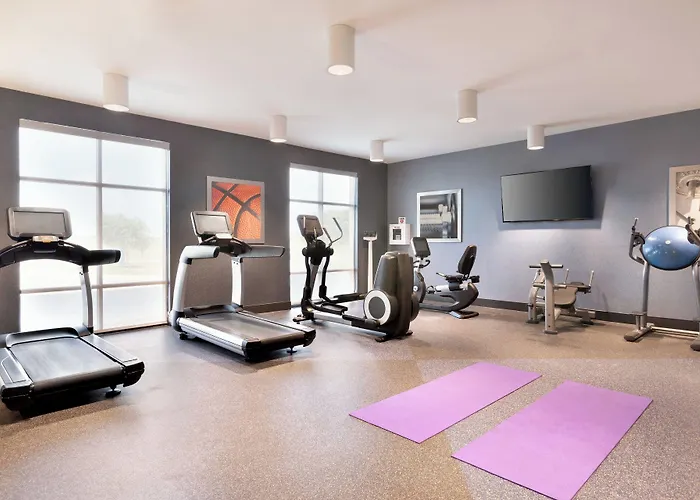 Four Points By Sheraton Fargo Medical Center