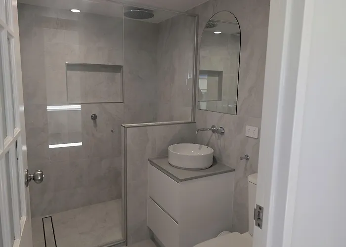 Pacific Surf Absolute Beachfront Apartments Gold Coast