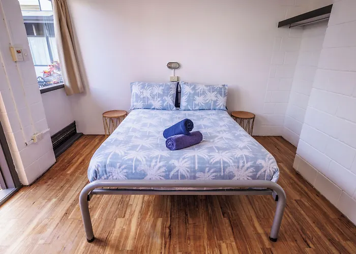 Yha Coolangatta Gold Coast Hostel