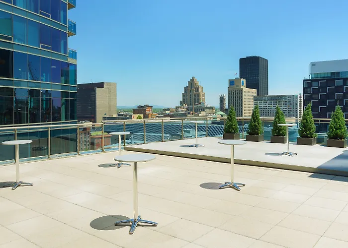 Courtyard Par Marriott Montreal Centre-Ville