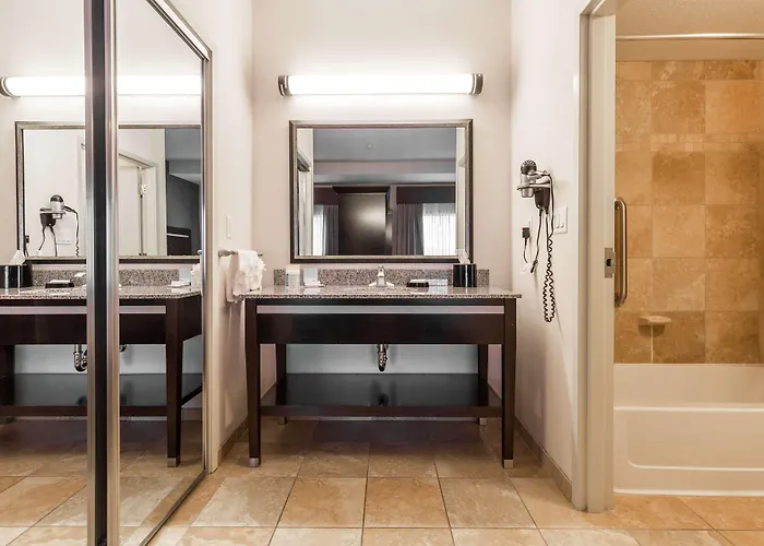 Hampton Inn & Suites By Hilton Lethbridge