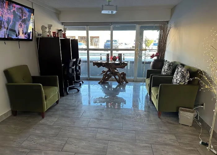 Ramada By Wyndham Medicine Hat