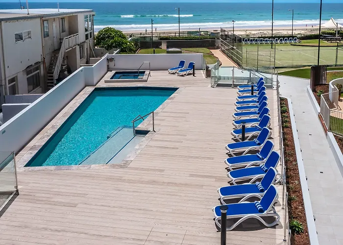 Breakers North Absolute Beachfront Apartments - Official Gold Coast