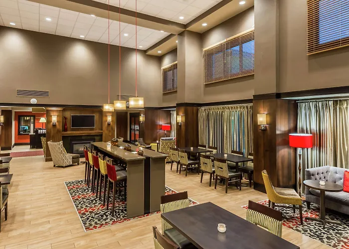 Hampton Inn & Suites Columbus Polaris Flint