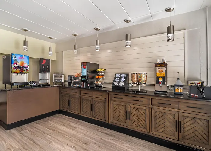 Surestay Hotel By Best Western Virginia Beach Royal Clipper