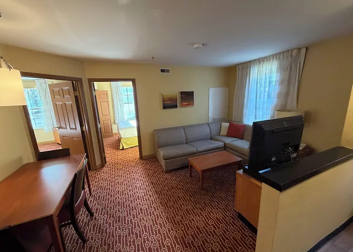 Mainstay Suites Bloomington Near University