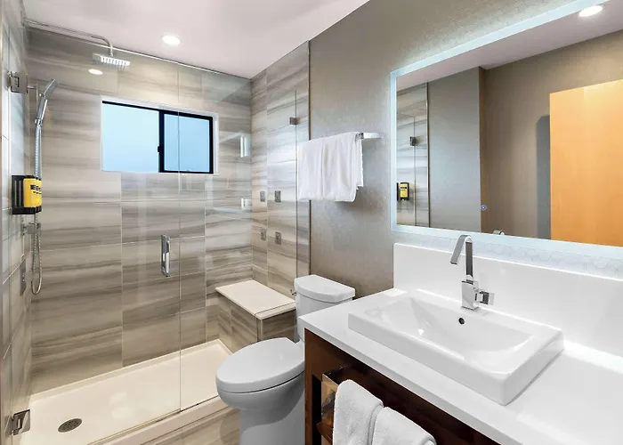 Best Western Plus Inner Harbour Hotel Victoria