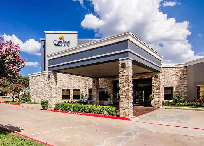 Comfort Inn & Suites Plano East Dallas